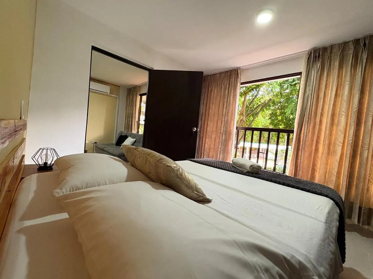 Apartamento En Ciudad Jardin, Cerca A Holguines, Unicentro Y Club Campestre Cali