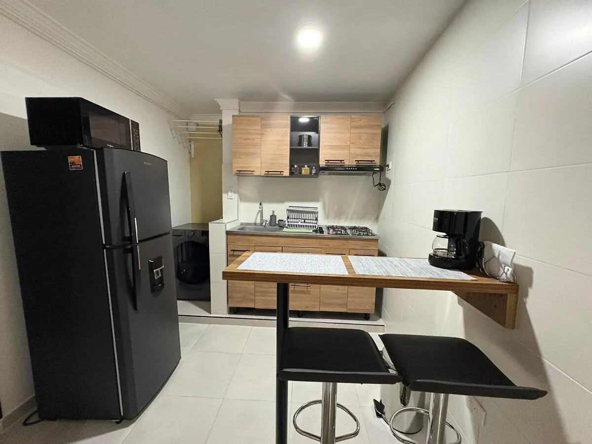 Apartamento En Ciudad Jardin, Cerca A Holguines, Unicentro Y Club Campestre Cali Colombia